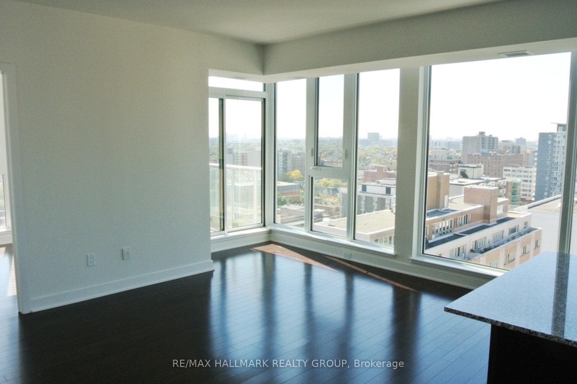 179 Metcalfe Street Unit 1209 photo 3