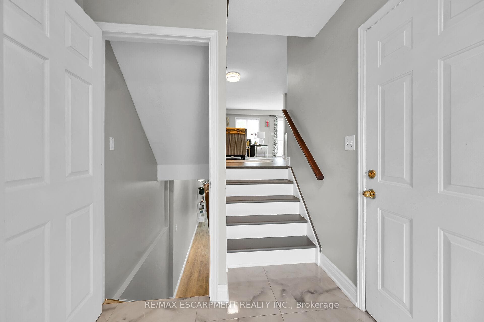 78 Hannon Crescent photo 32