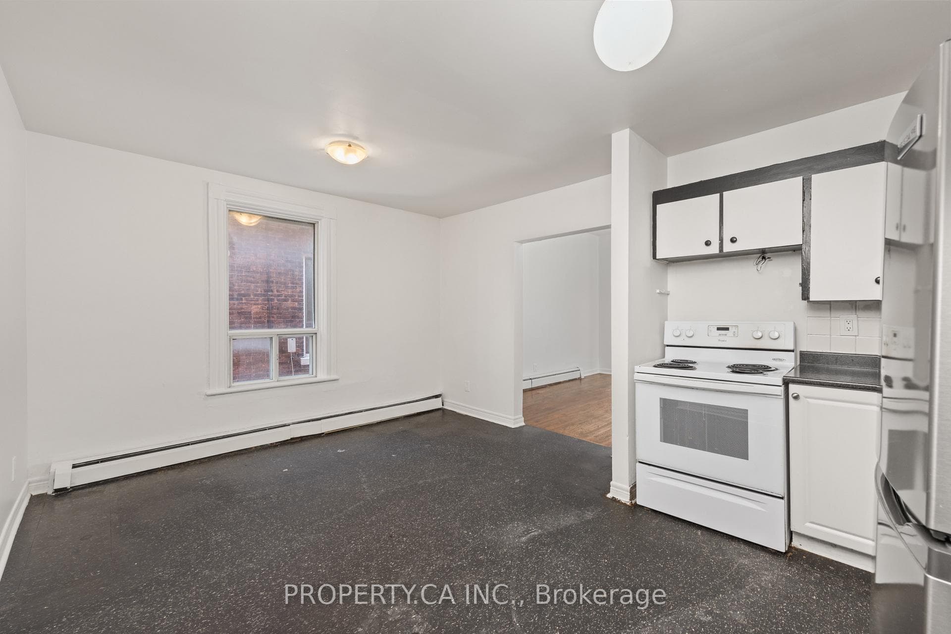 120 Stephenson Avenue Unit Main photo 6