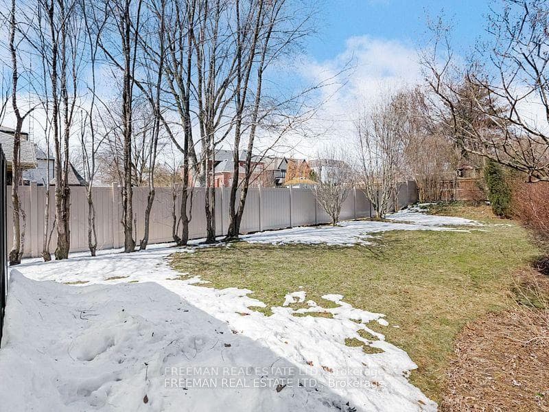 6 Westglen Crescent photo 35
