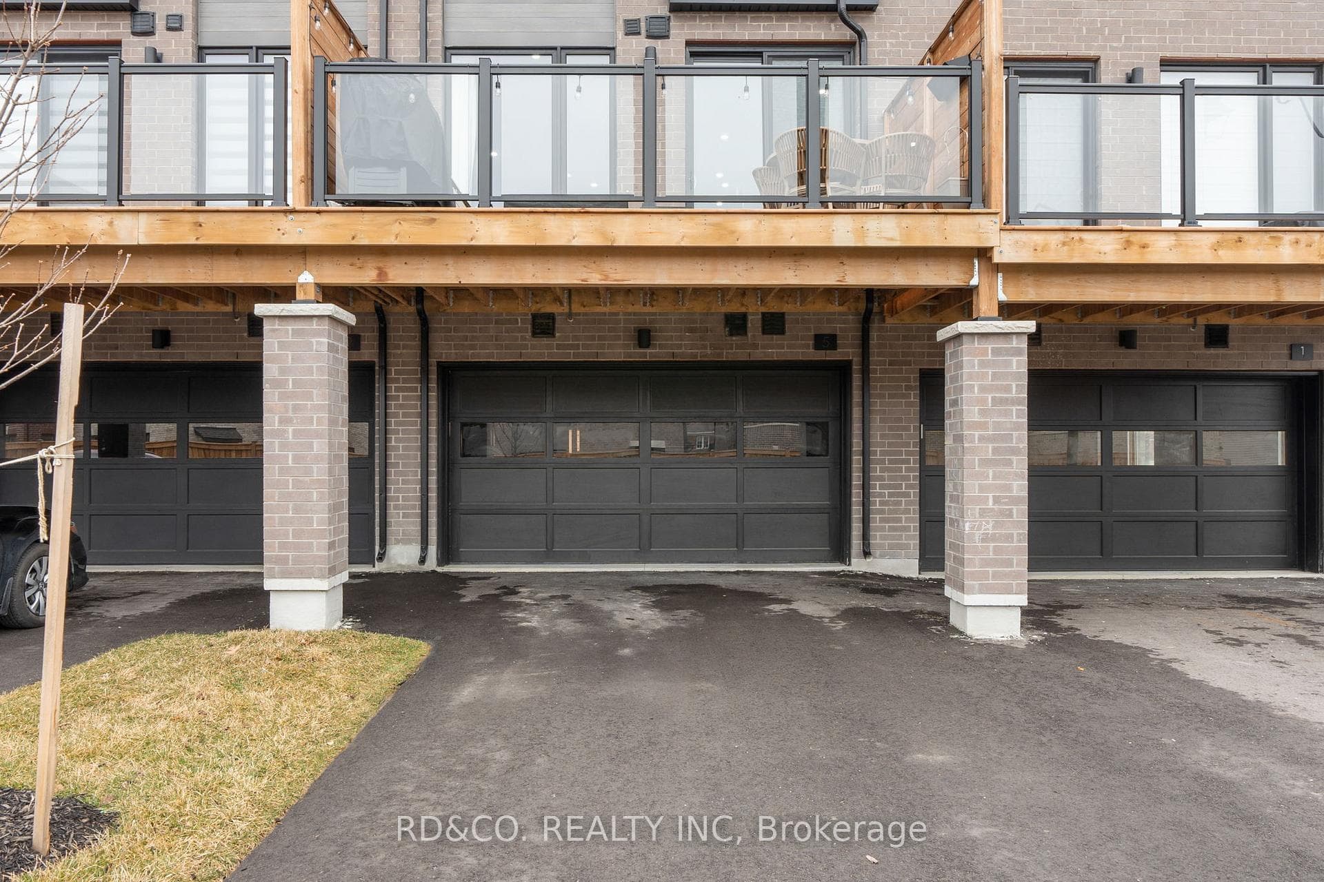 5 Assunta Lane photo 32