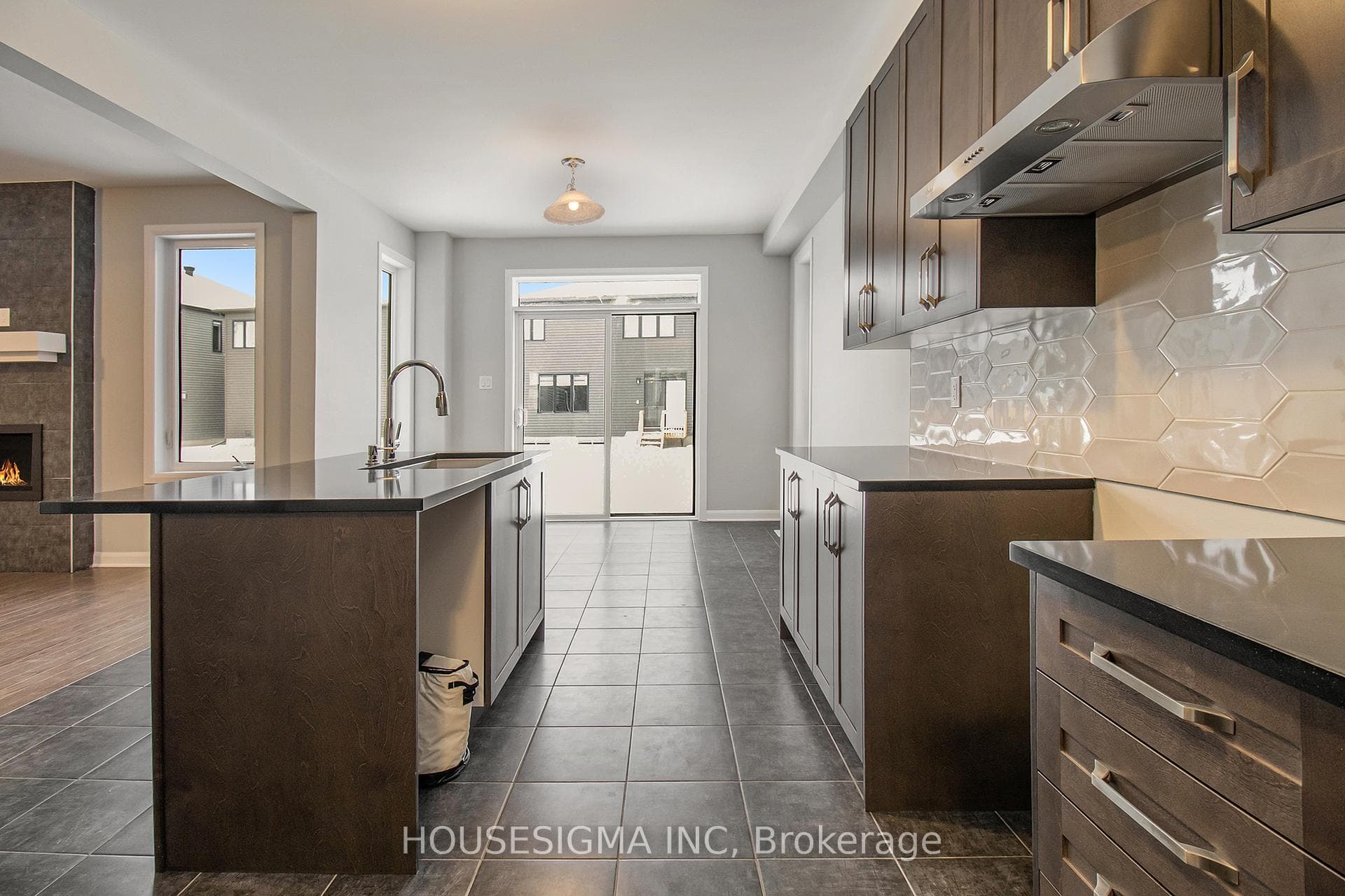757 SHOAL Street photo 9