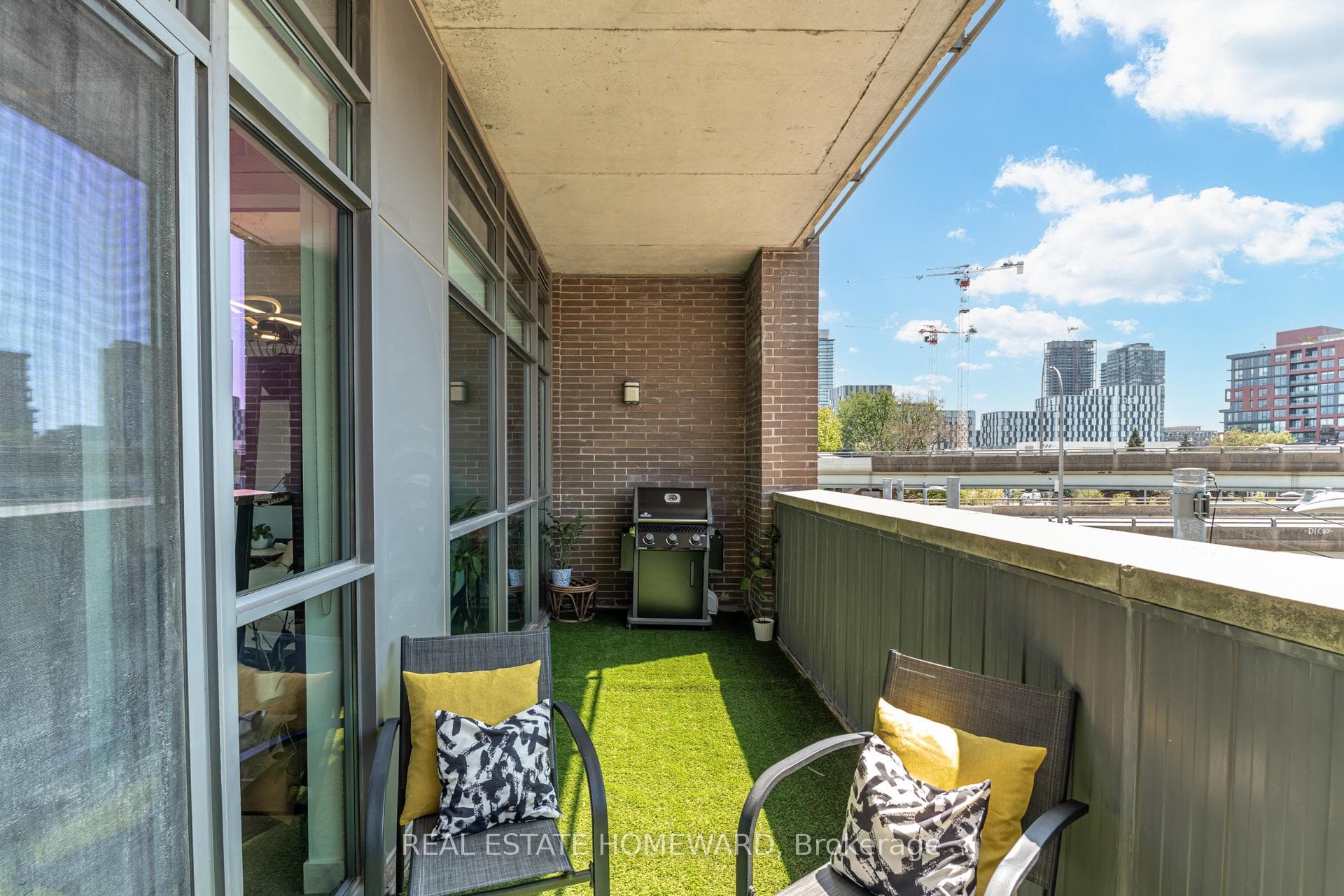 549 King Street Unit 310 photo 18