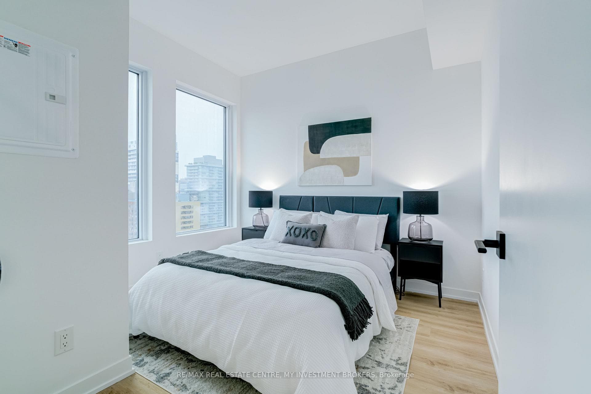 319 Jarvis Street Unit 2605 photo 13
