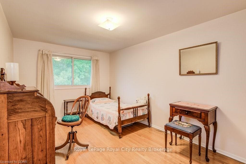 39 WINDSOR Street photo 23