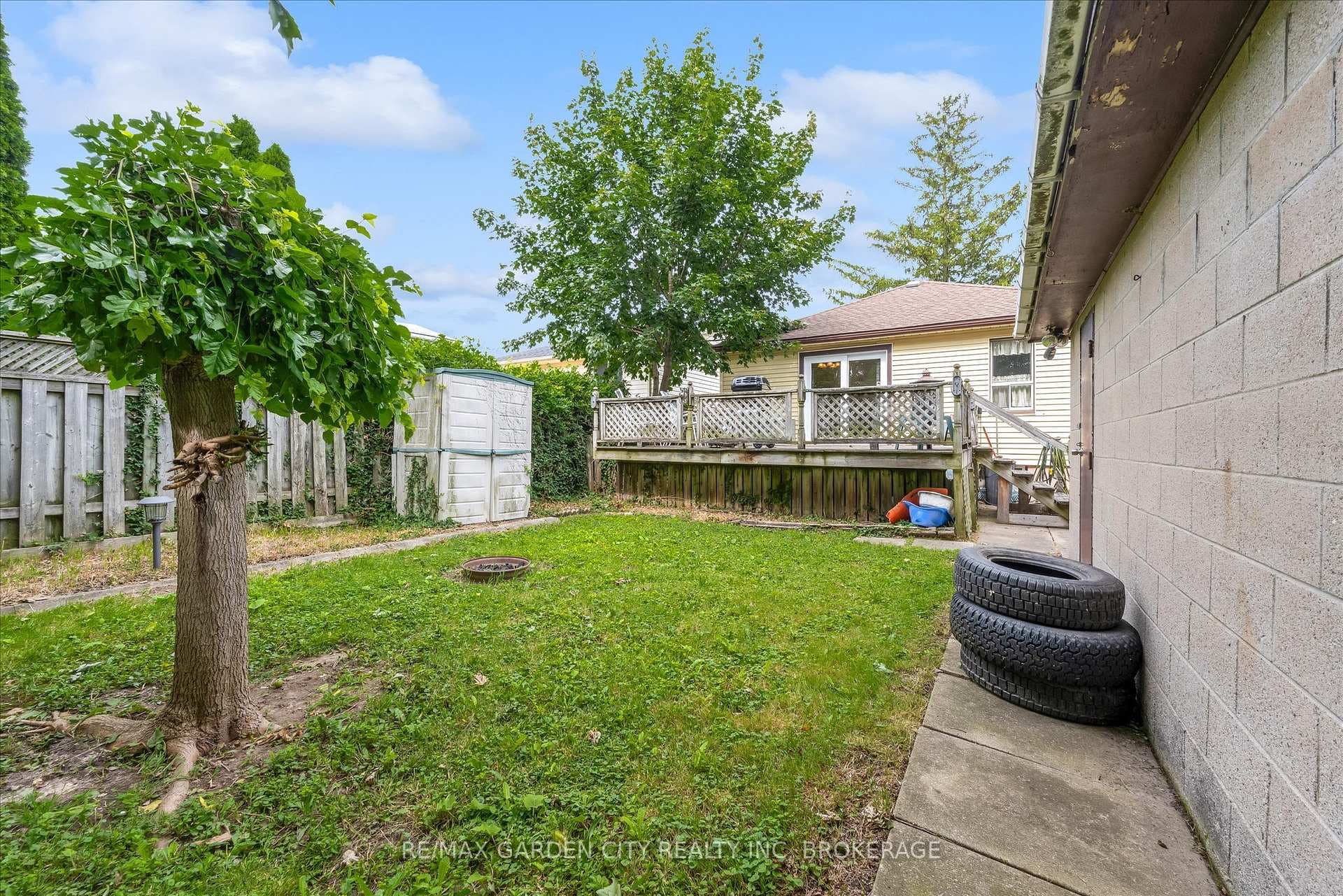 165 Pine Street photo 21