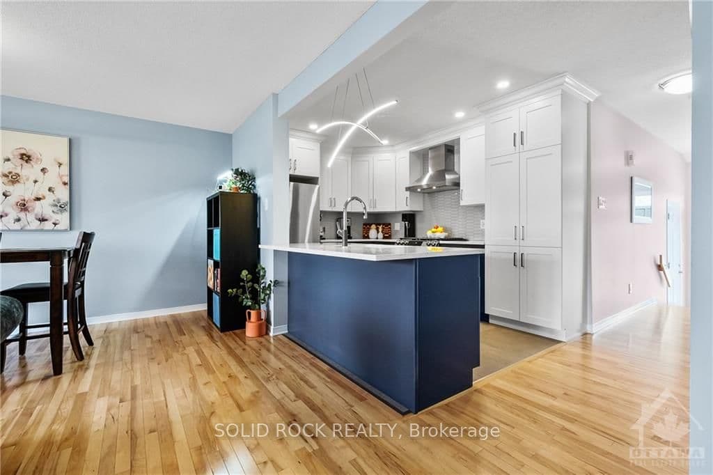 2582 RAYMOND Street photo 6