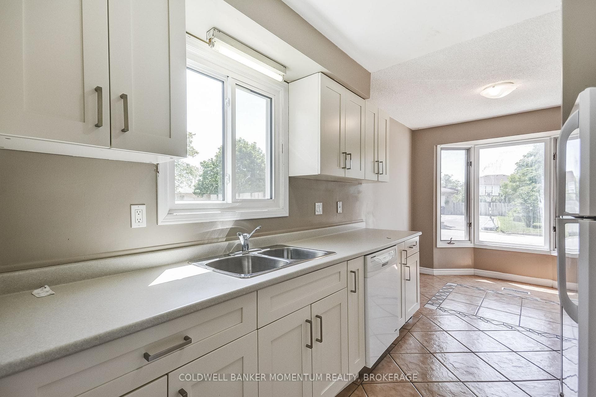 6 Conroy Crescent photo 15