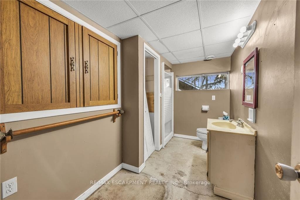 1302 River Road photo 29