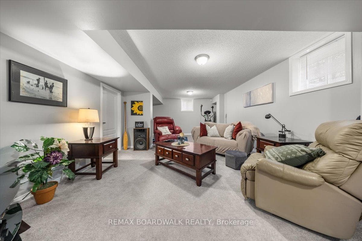 1862 Glencrest Road photo 35