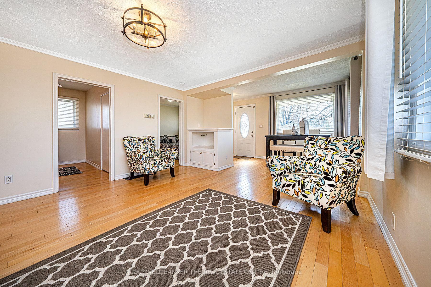 202 Beach Road photo 6