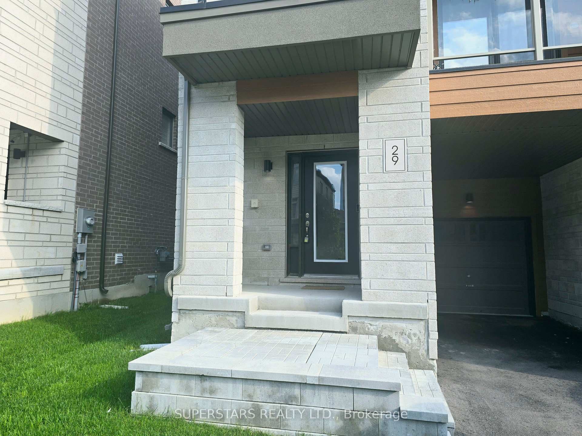 29 Delano Way photo 3