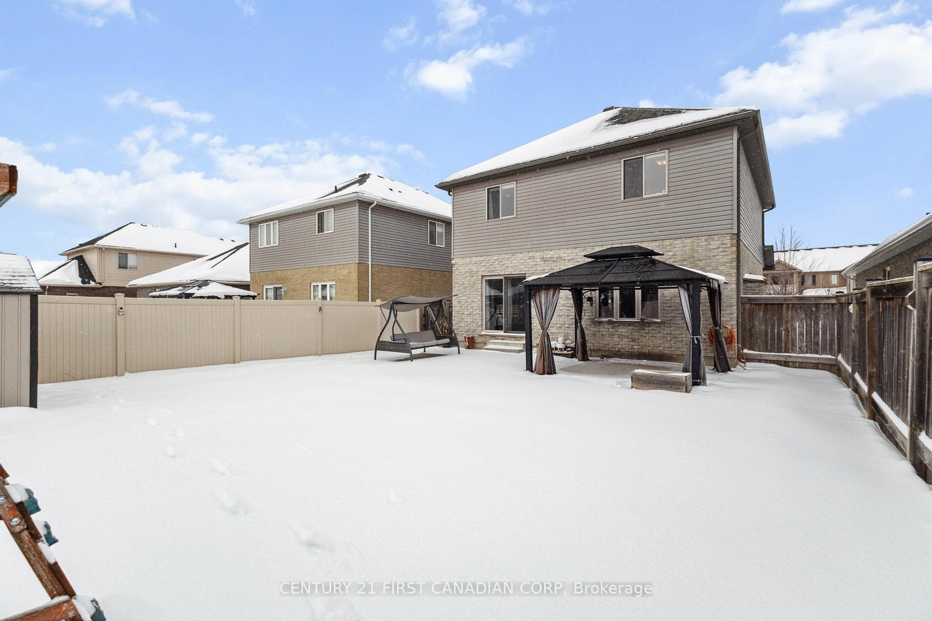3185 Singleton Avenue photo 40