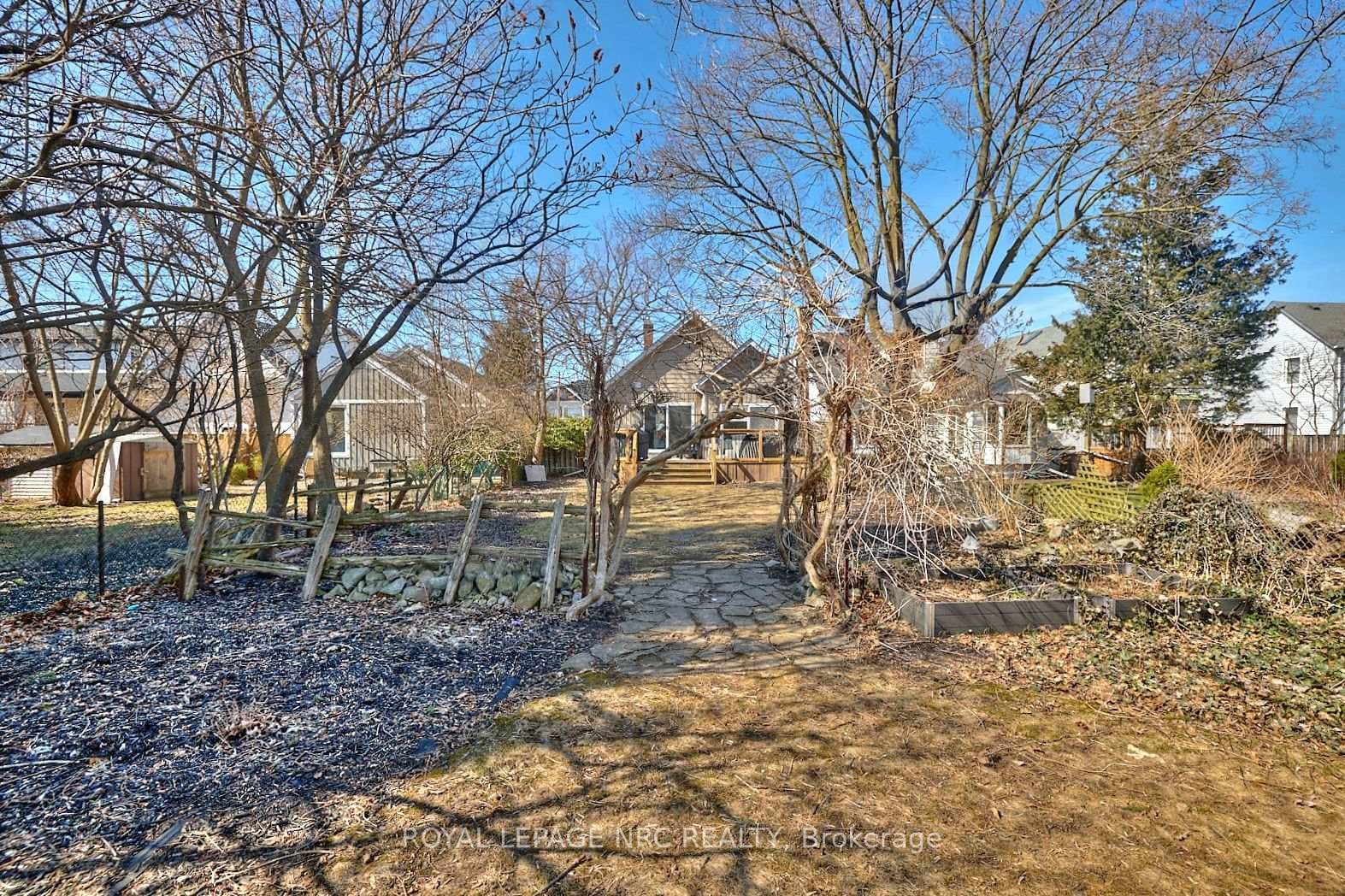165 Dalhousie Avenue photo 31