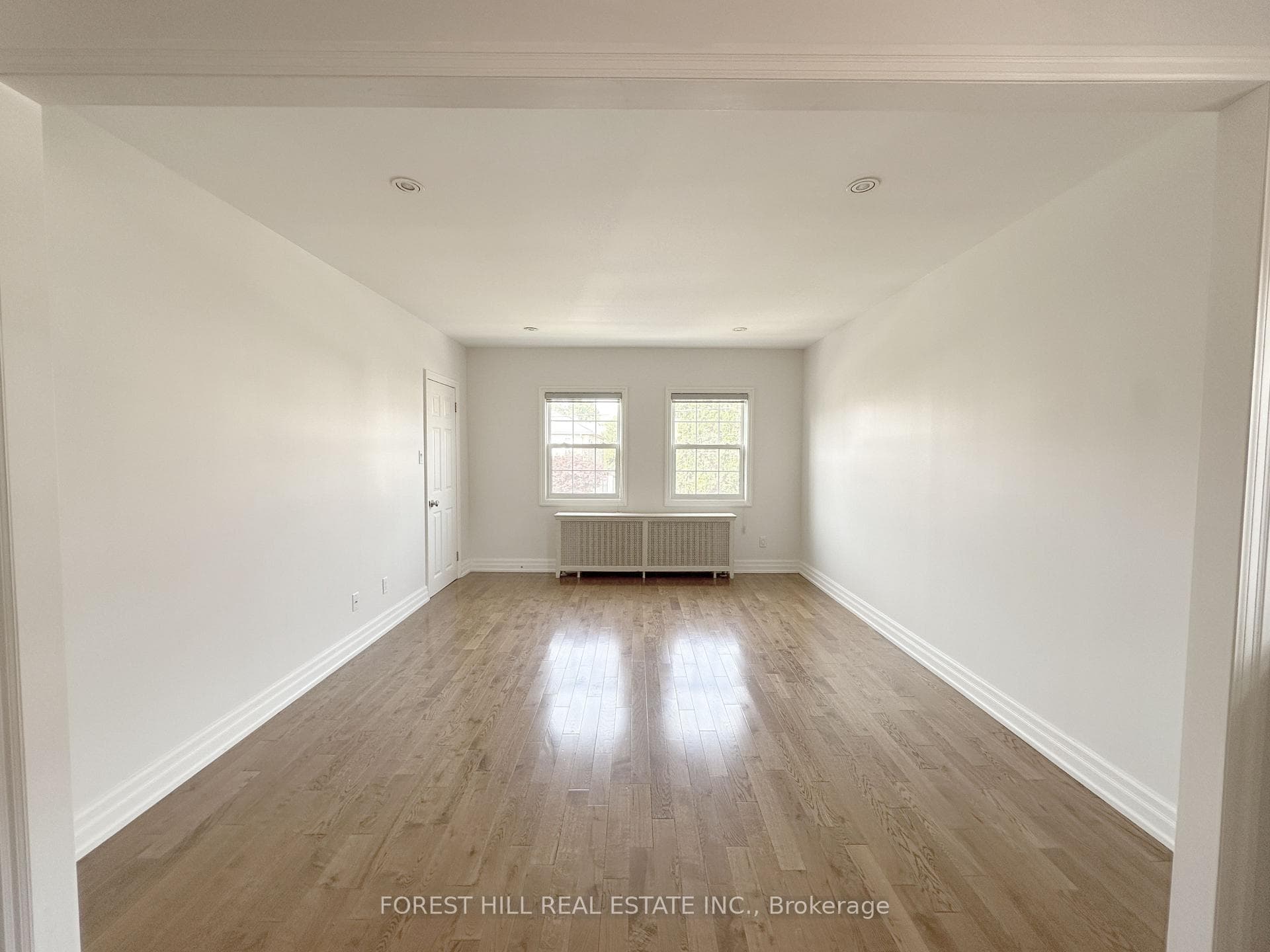 1003 Avenue Road Unit 2 (Upper) photo 3