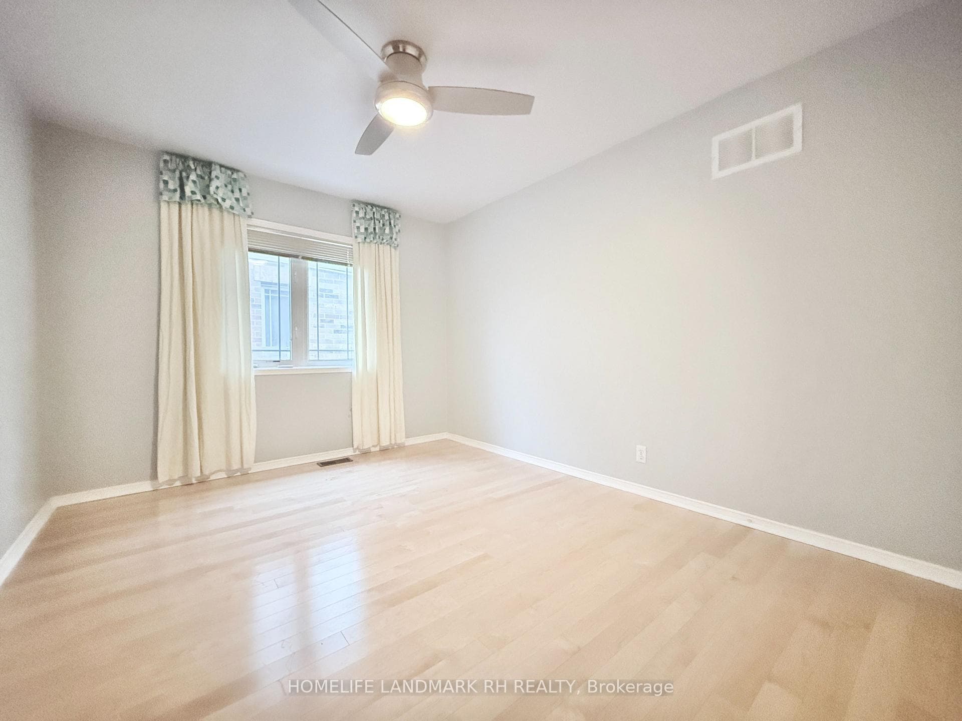 24 Spring Farm Road Unit Main photo 19