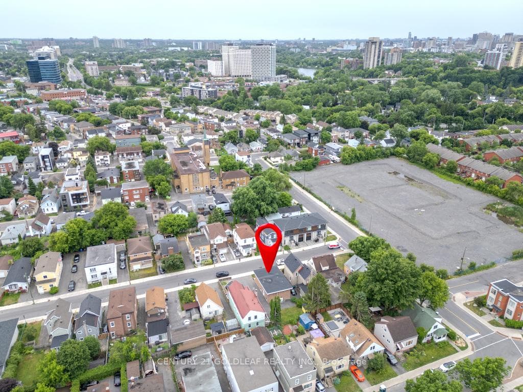 151 Montfort Street photo 38