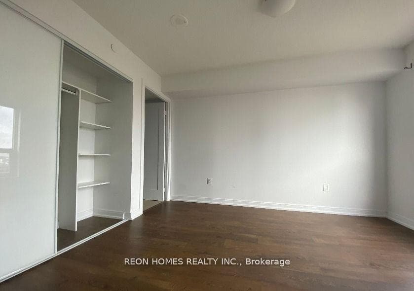 275 Village Green Square Unit 2224 photo 7
