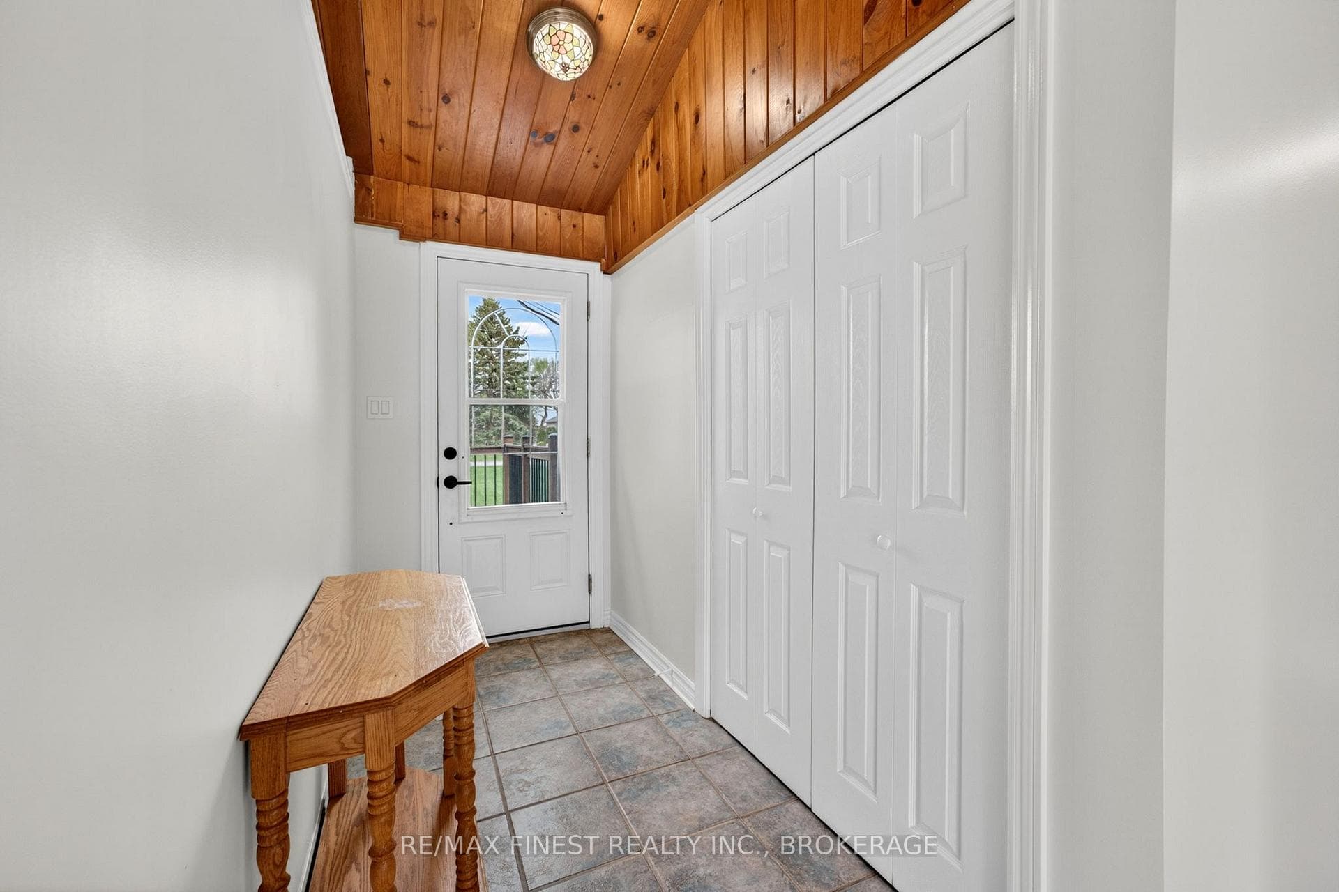 8 Sunrise Court photo 7
