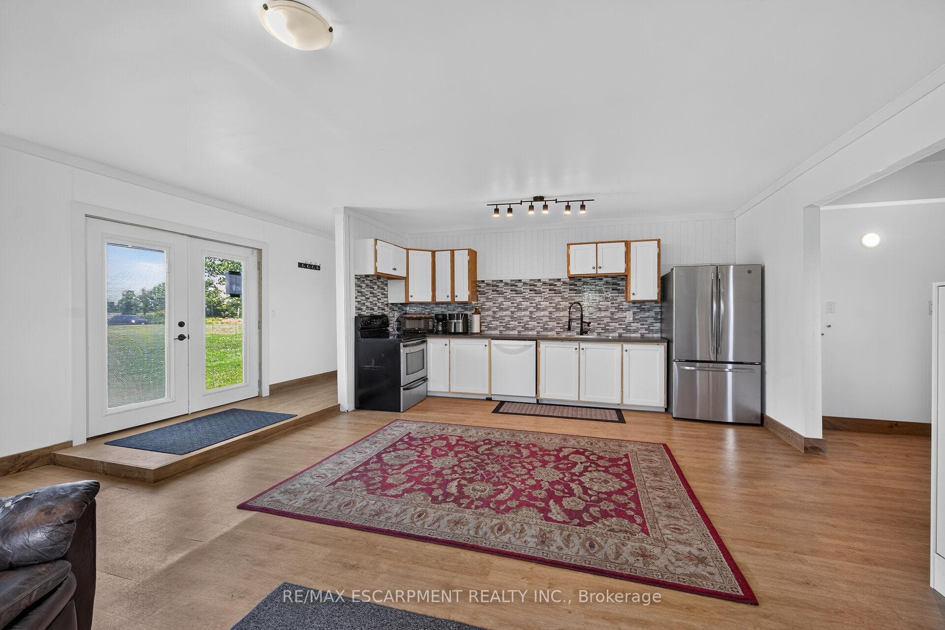 1284 Cheapside Road photo 39