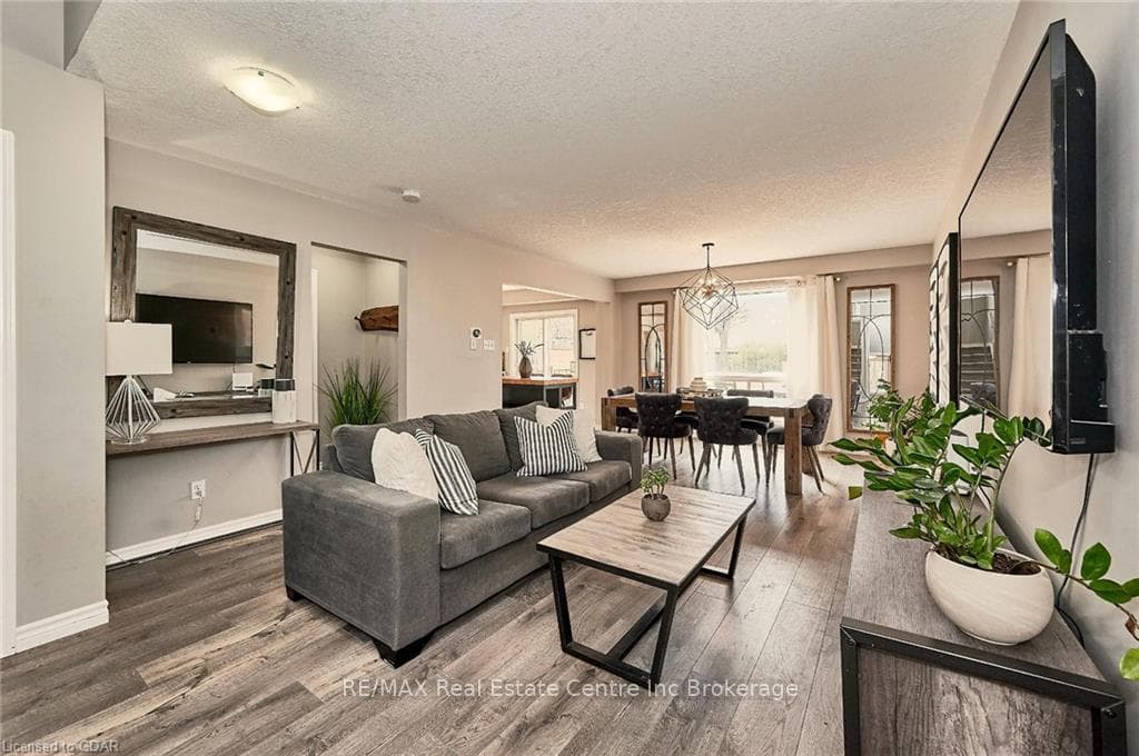 32 MALLARD Court photo 2