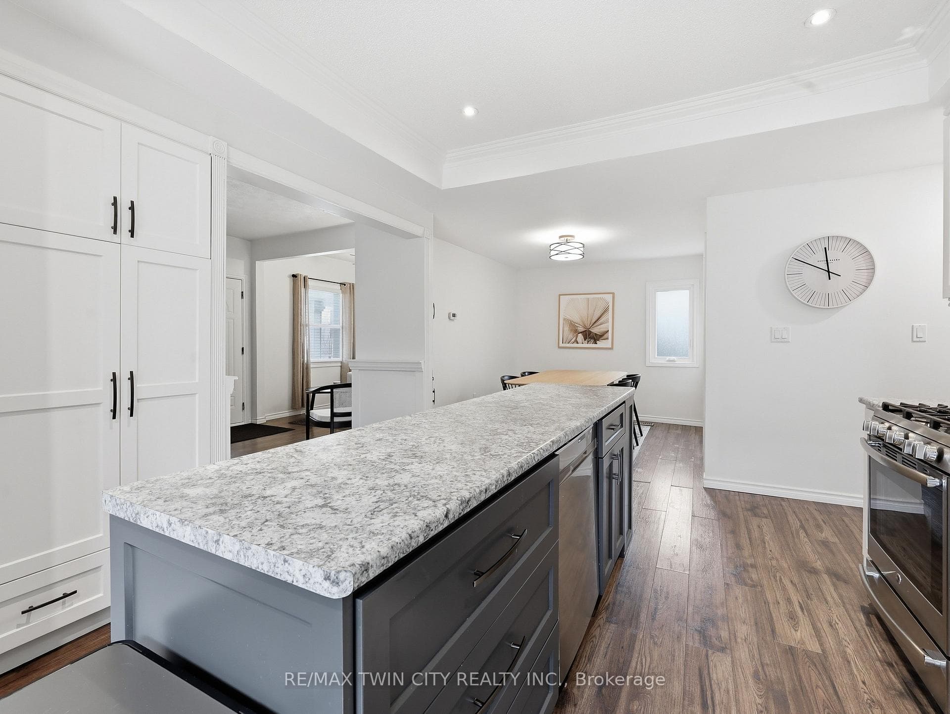 167 Elgin Street photo 5