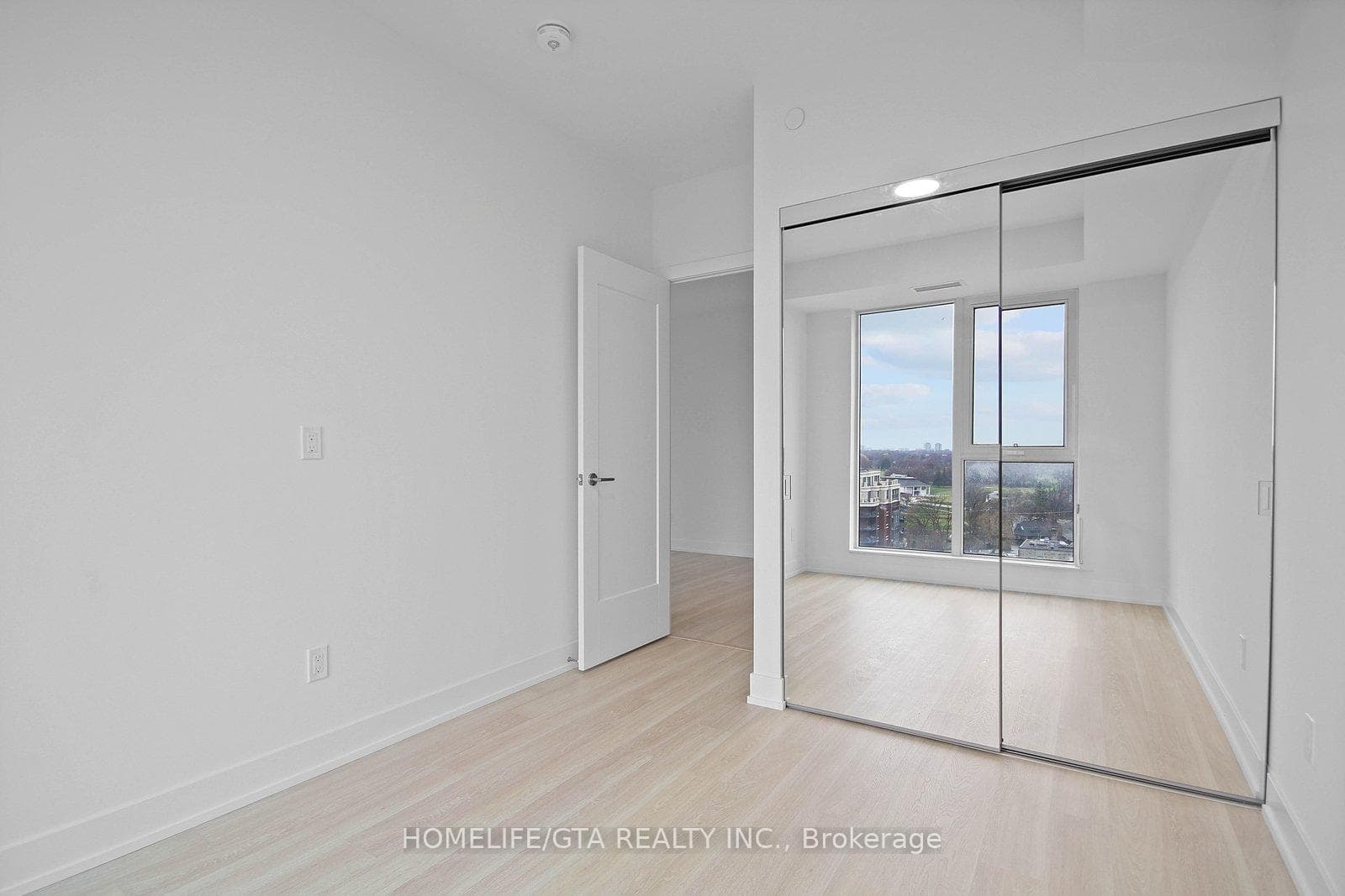 25 Cordova Avenue Unit 1113 photo 27
