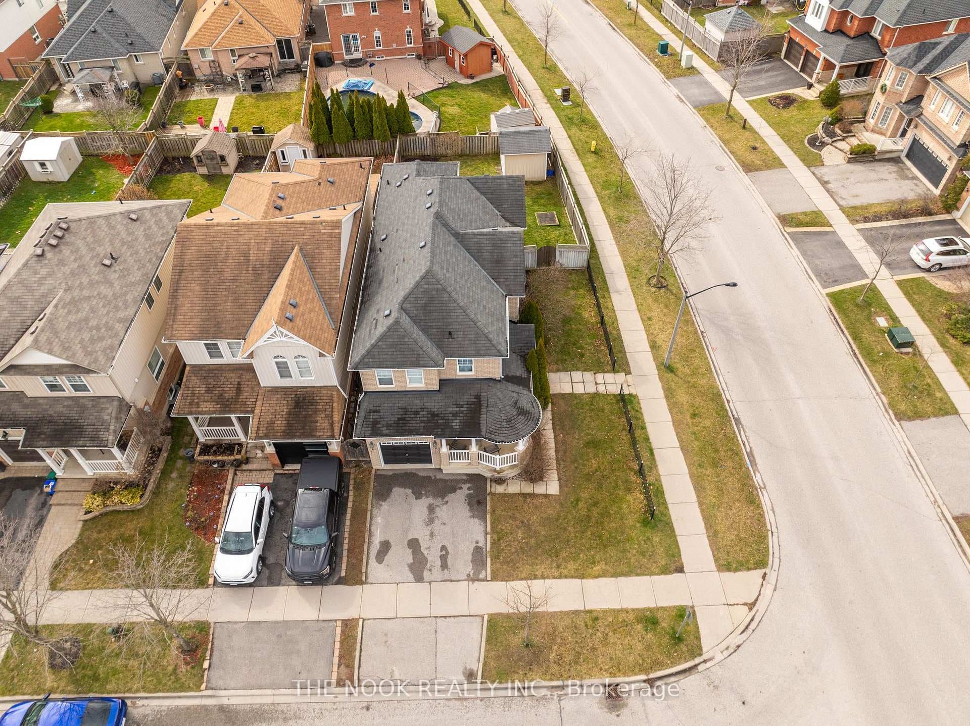 1 Brownridge Place photo 39