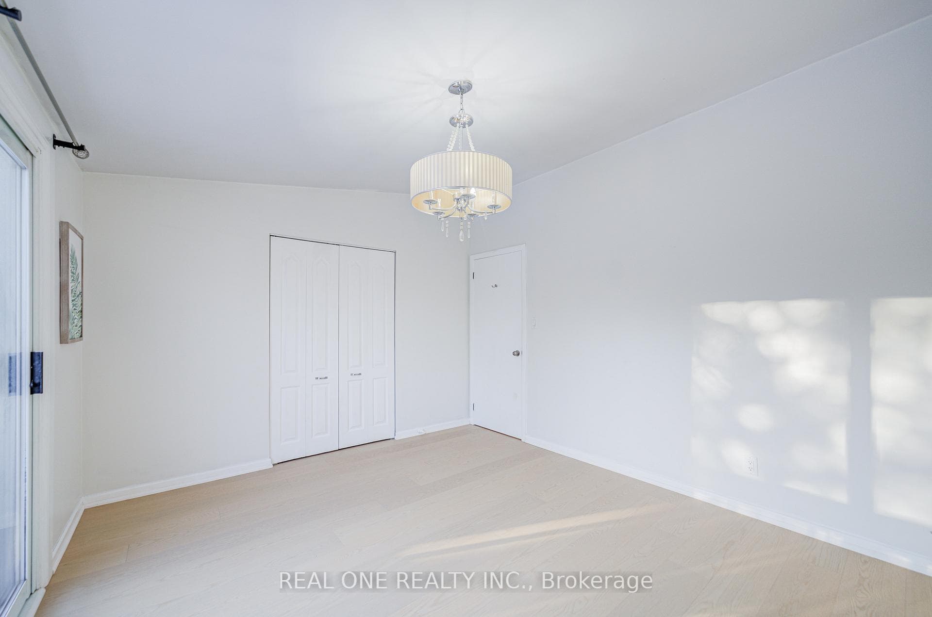 336 Hampton Heath Road photo 25