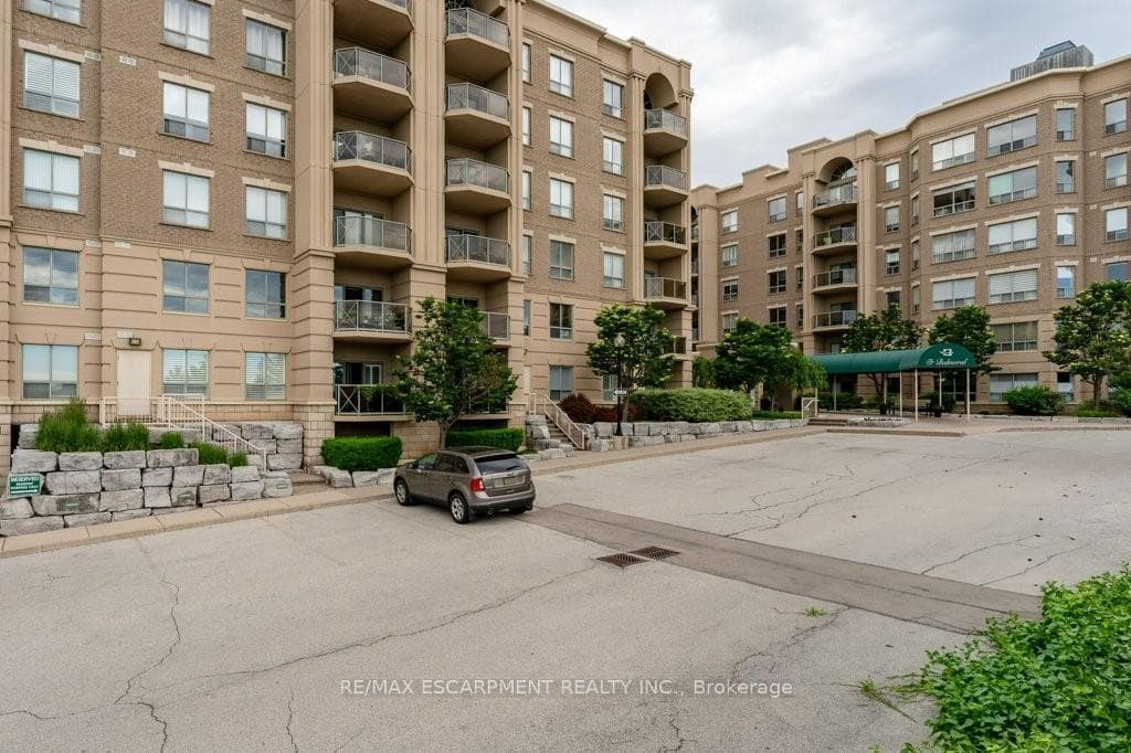 2075 Amherst Heights Drive Unit 416 photo 39