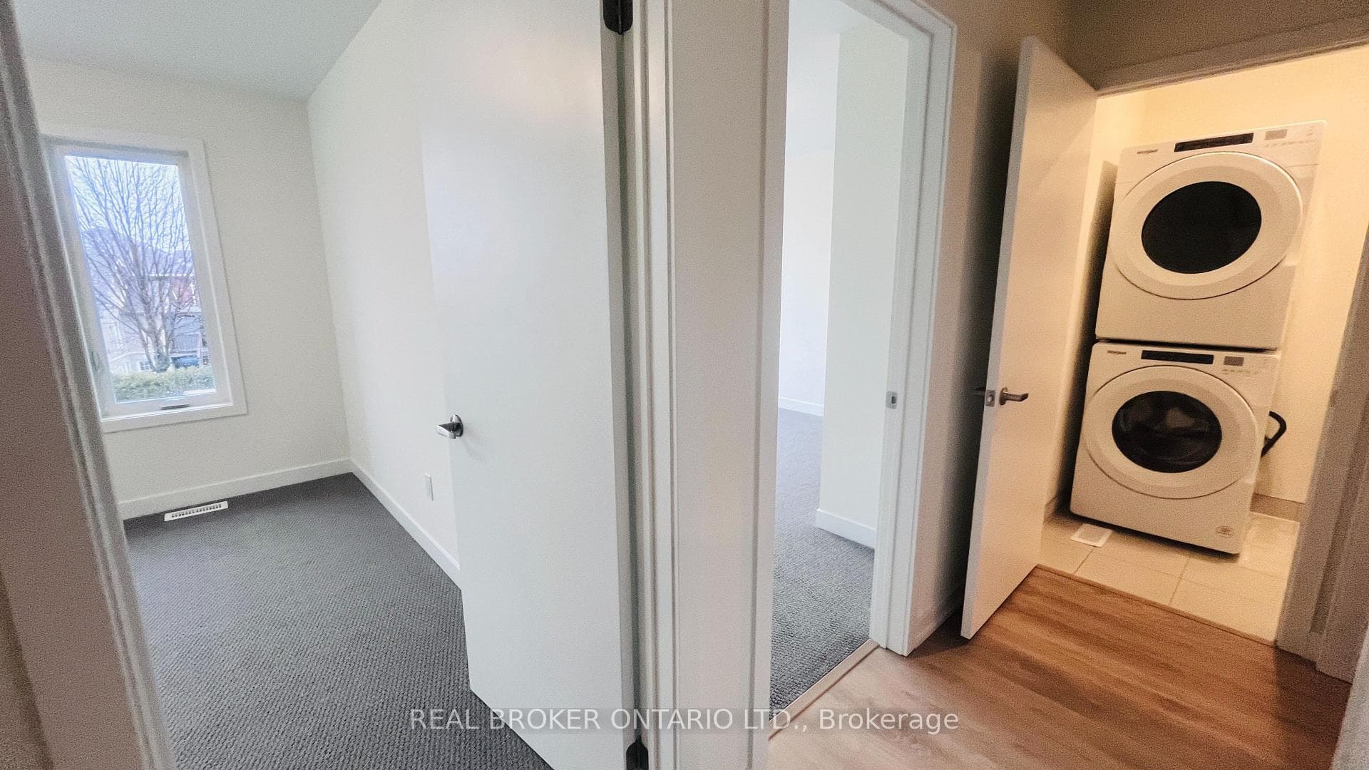 LAUNDRY ROOM BESIDE THE 3RD BEDROOM & 2ND BATHROOM
