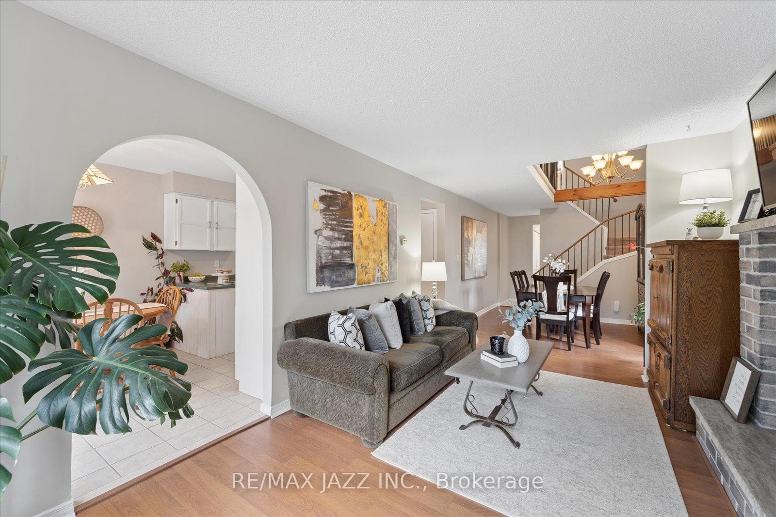 1360 Sunnybrae Crescent photo 11
