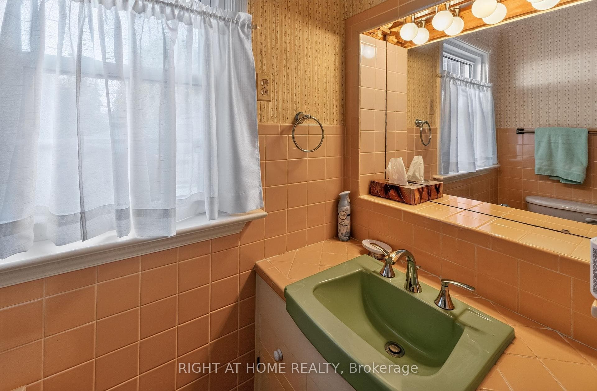 335 Sunset Drive photo 21
