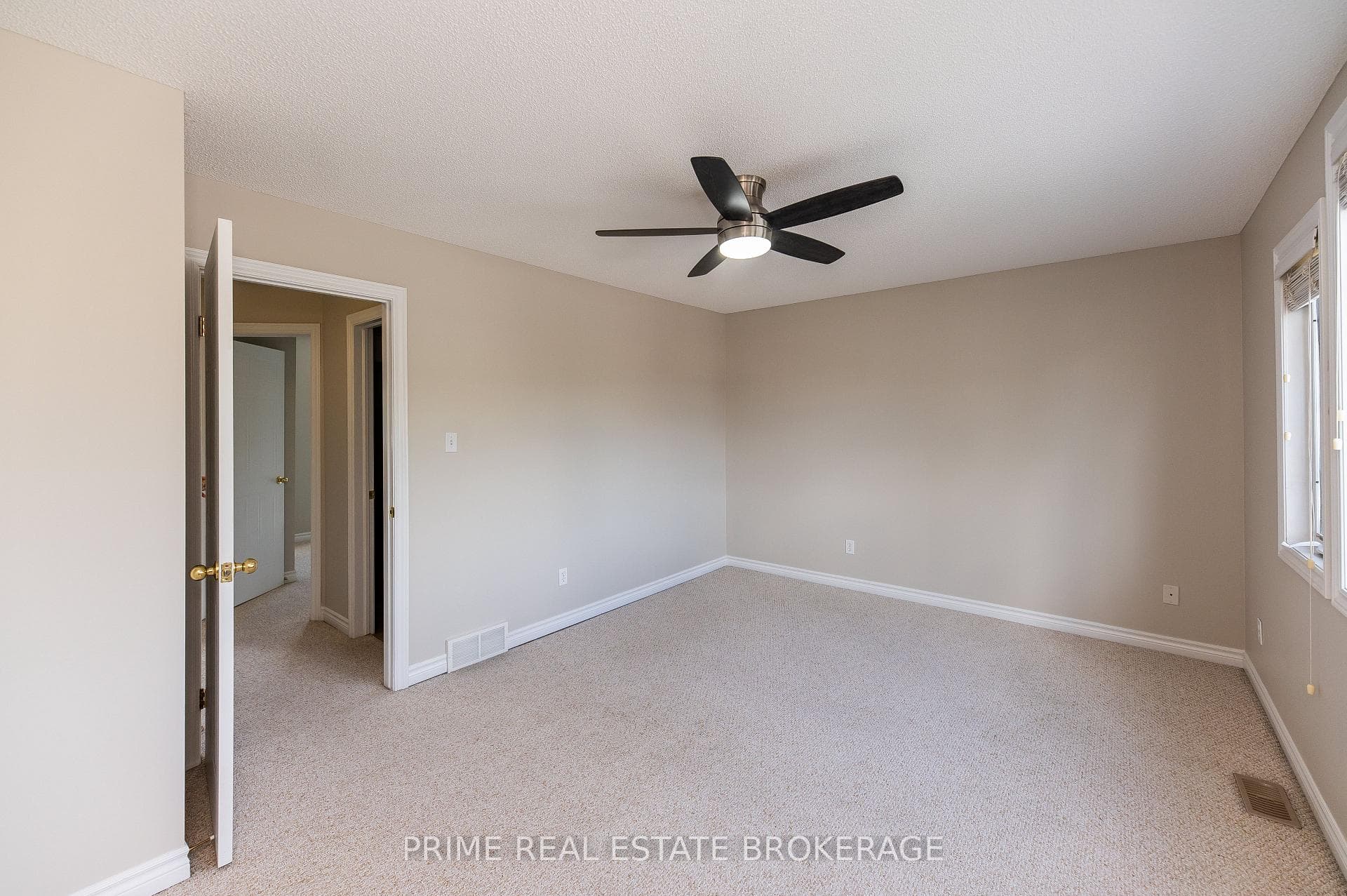 1658 Benjamin Drive photo 15