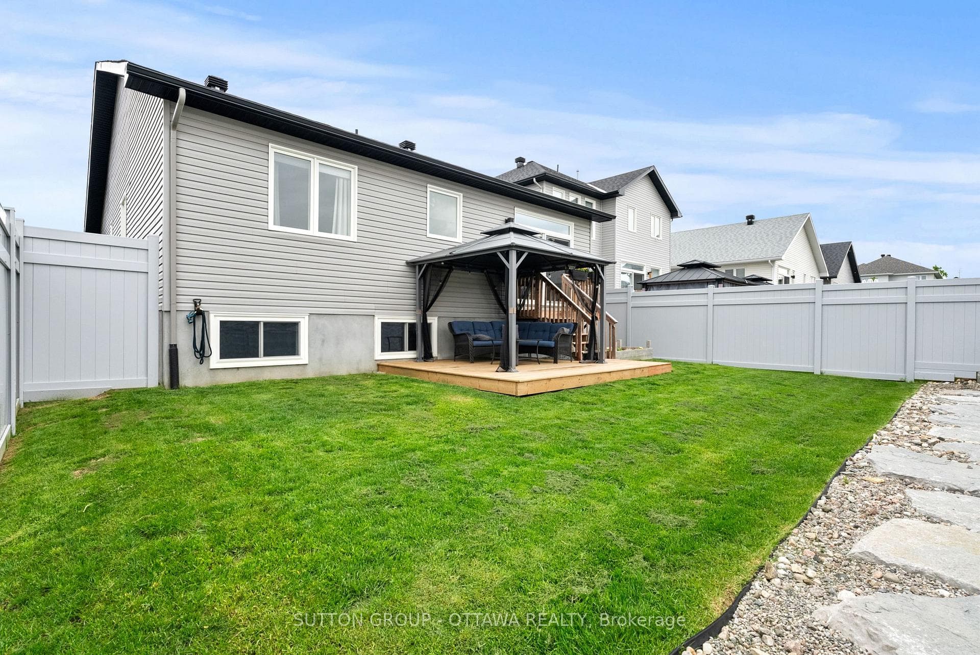 861 Reaume Street photo 44