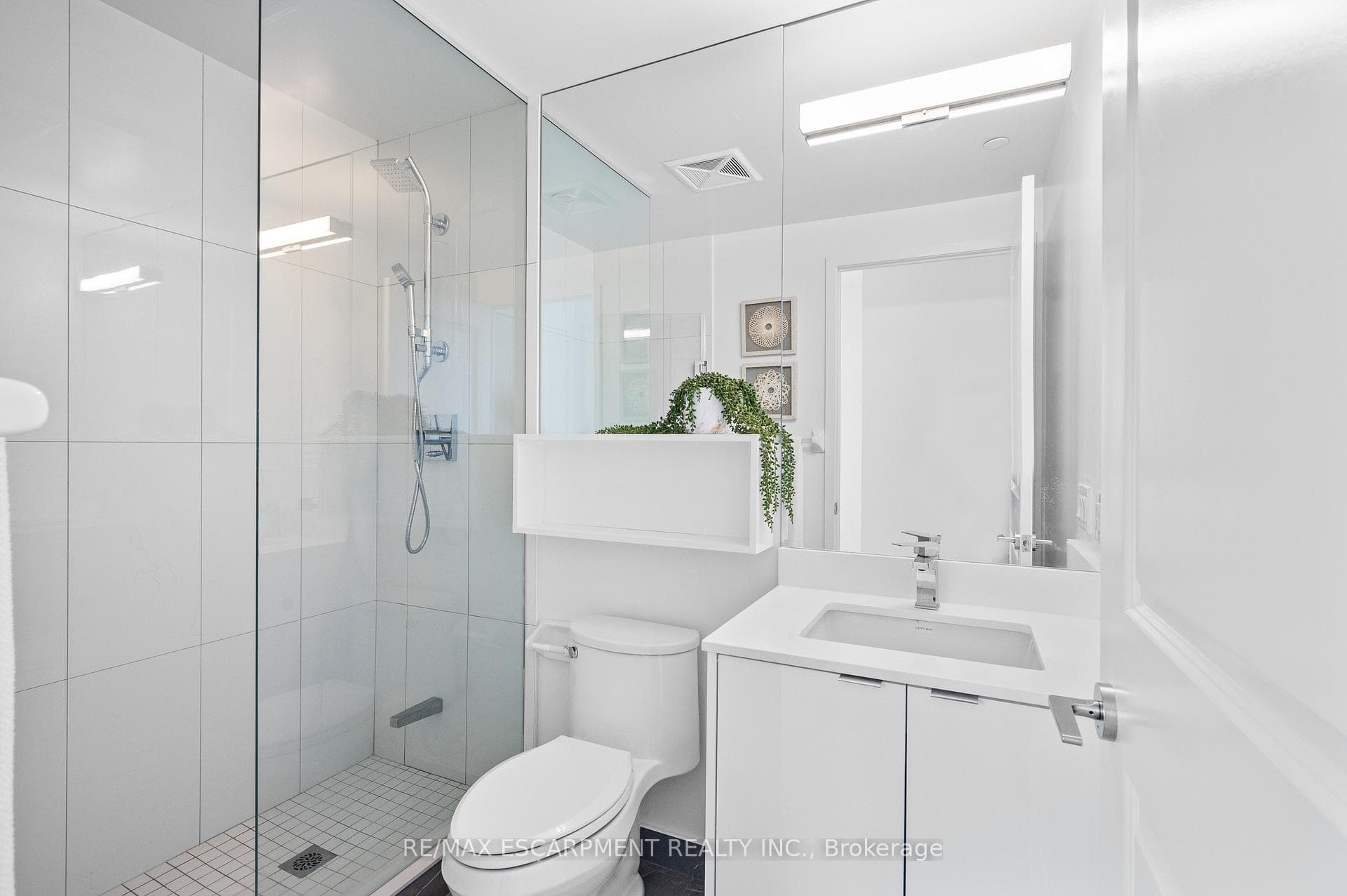100 Dalhousie Street Unit 3001 photo 21