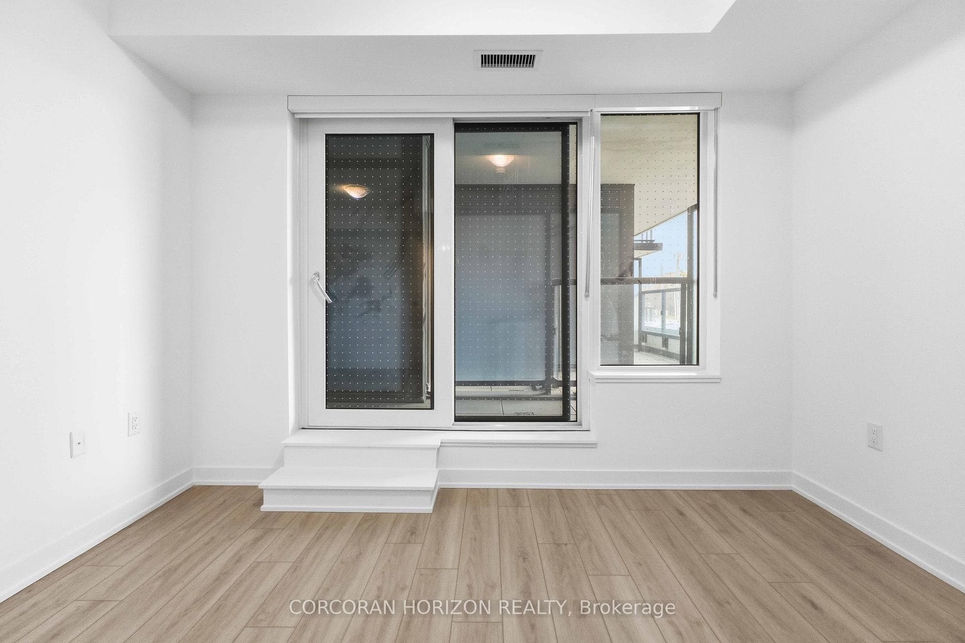 7437 Kingston Road Unit 201 photo 16
