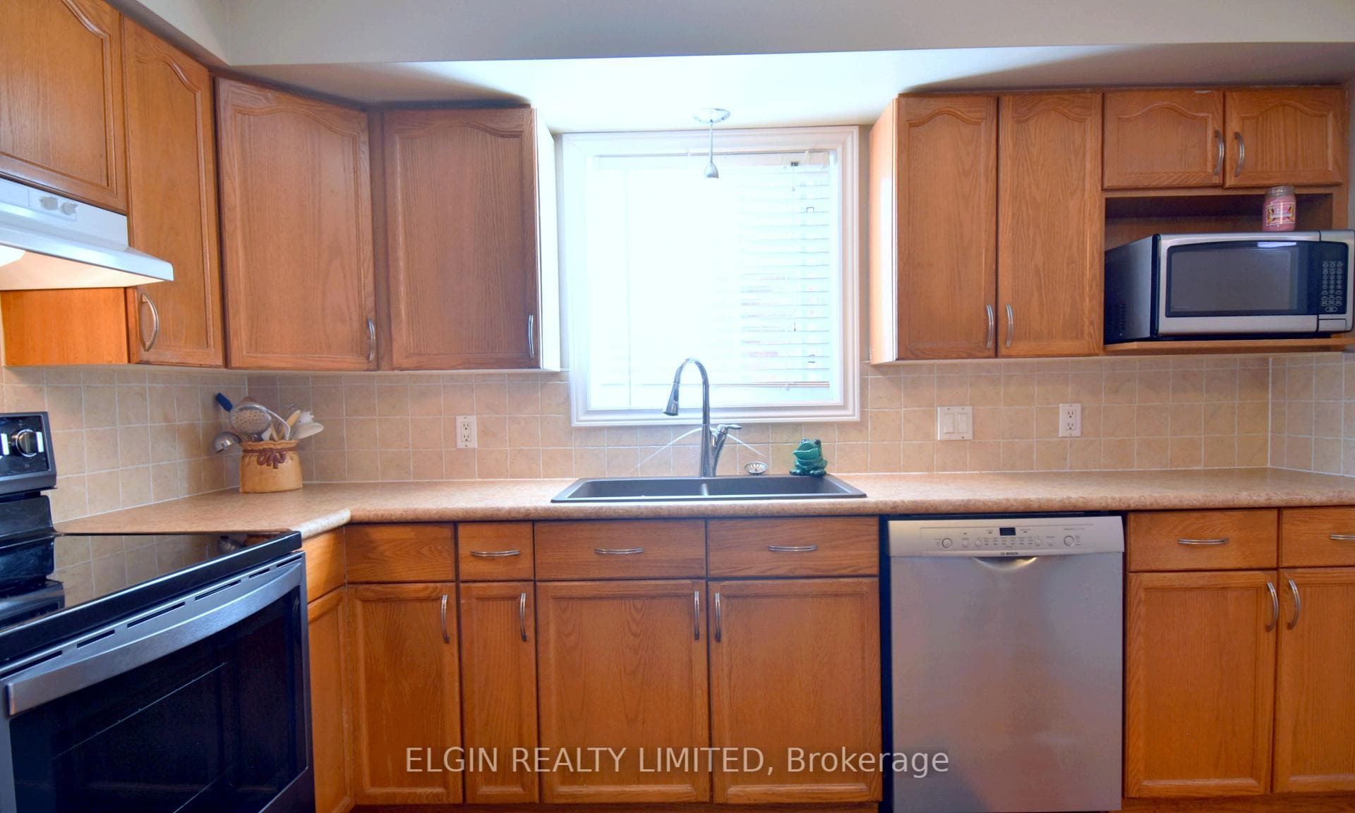 14 Lyford Court photo 7