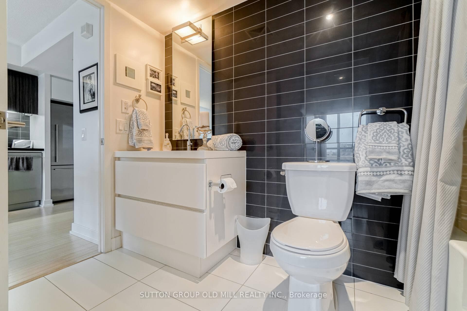 85 Queens Wharf Road Unit 1210 photo 21