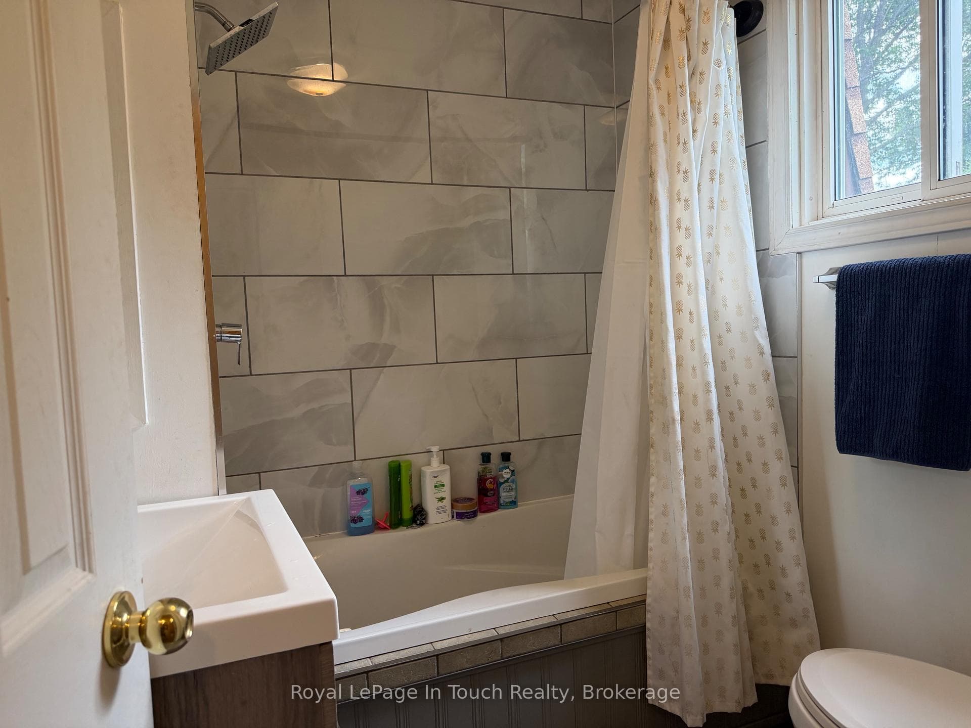 111 Burke Street photo 7