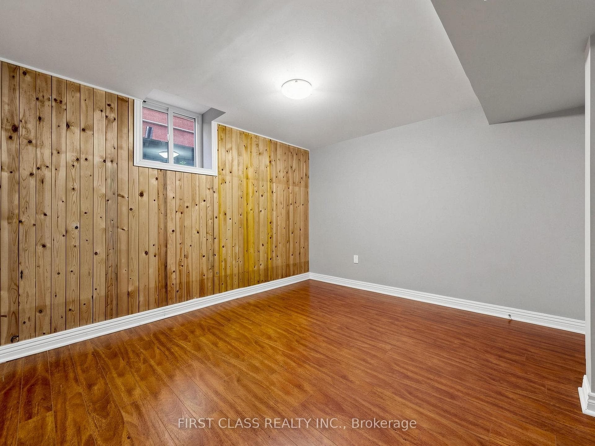 967 White Clover Way photo 38