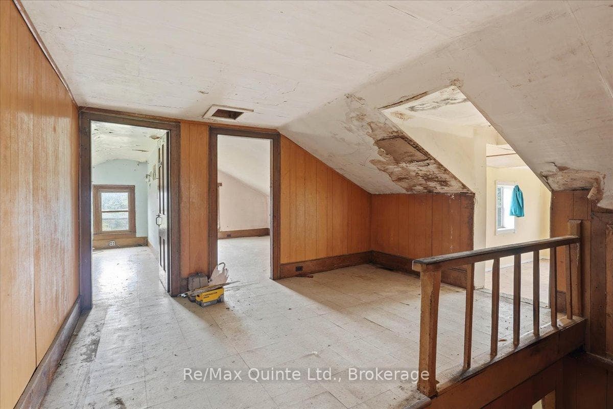 812 Enright Road photo 15