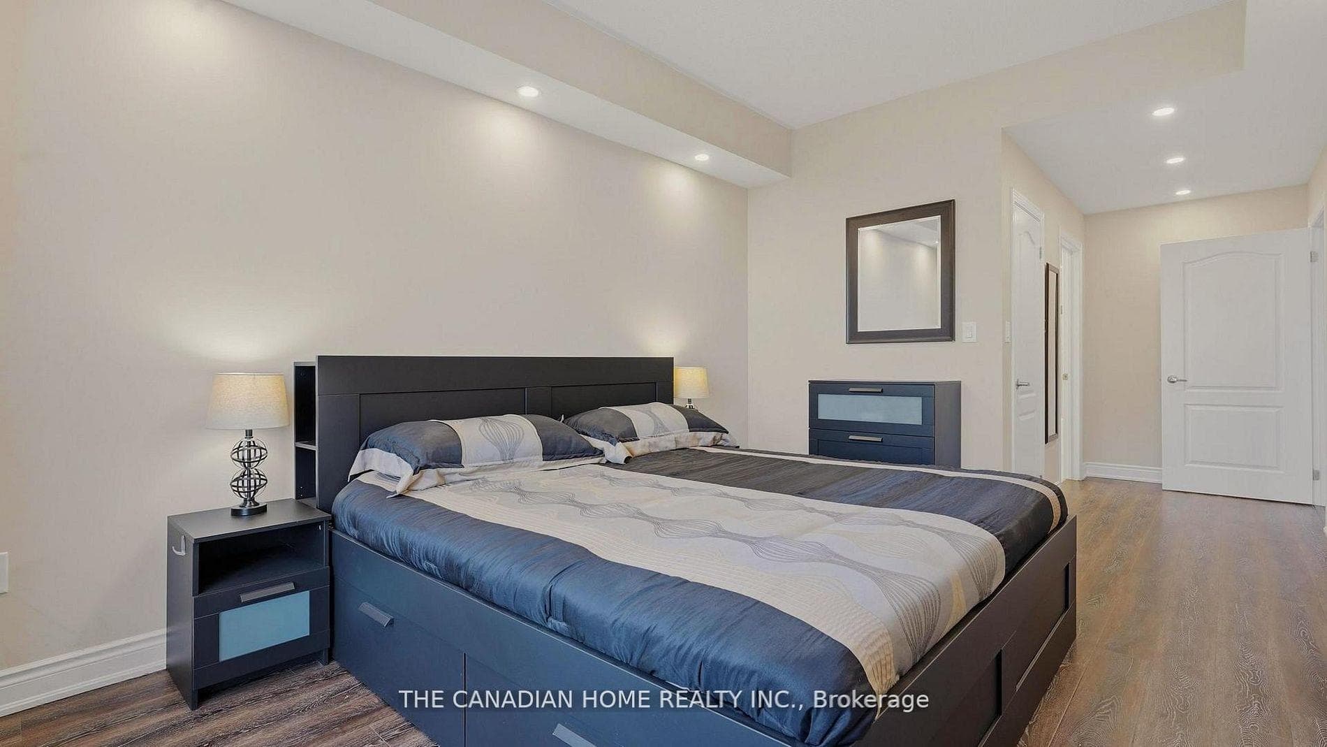 Master Bedroom - King Bed