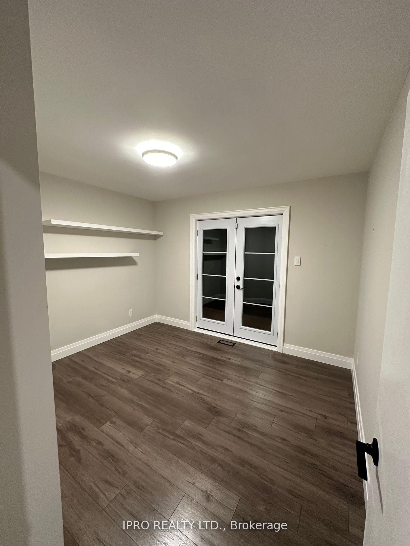442 Rossland Street Unit Main photo 7