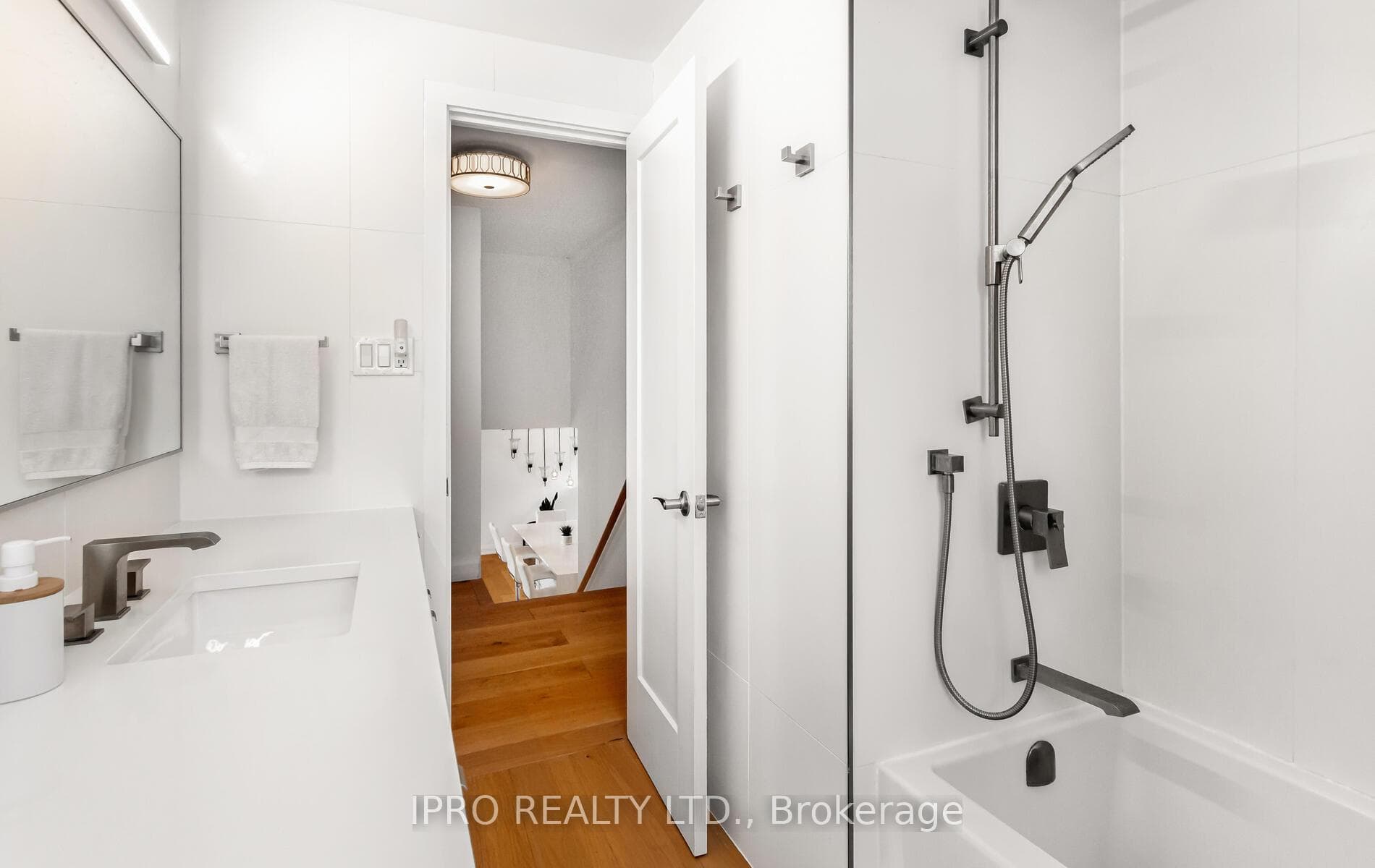 14 Crombie Place photo 29