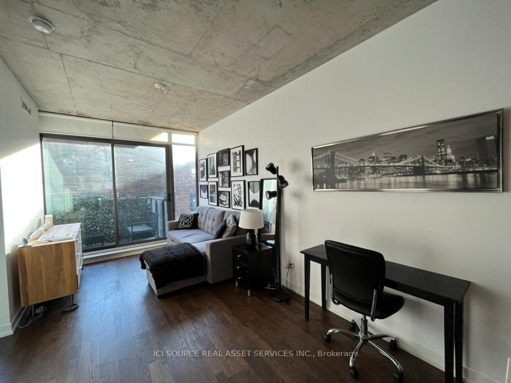 461 Adelaide Street Unit 530 photo 1