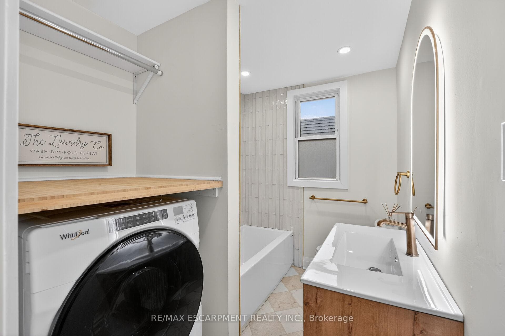 101 Houghton Avenue photo 23
