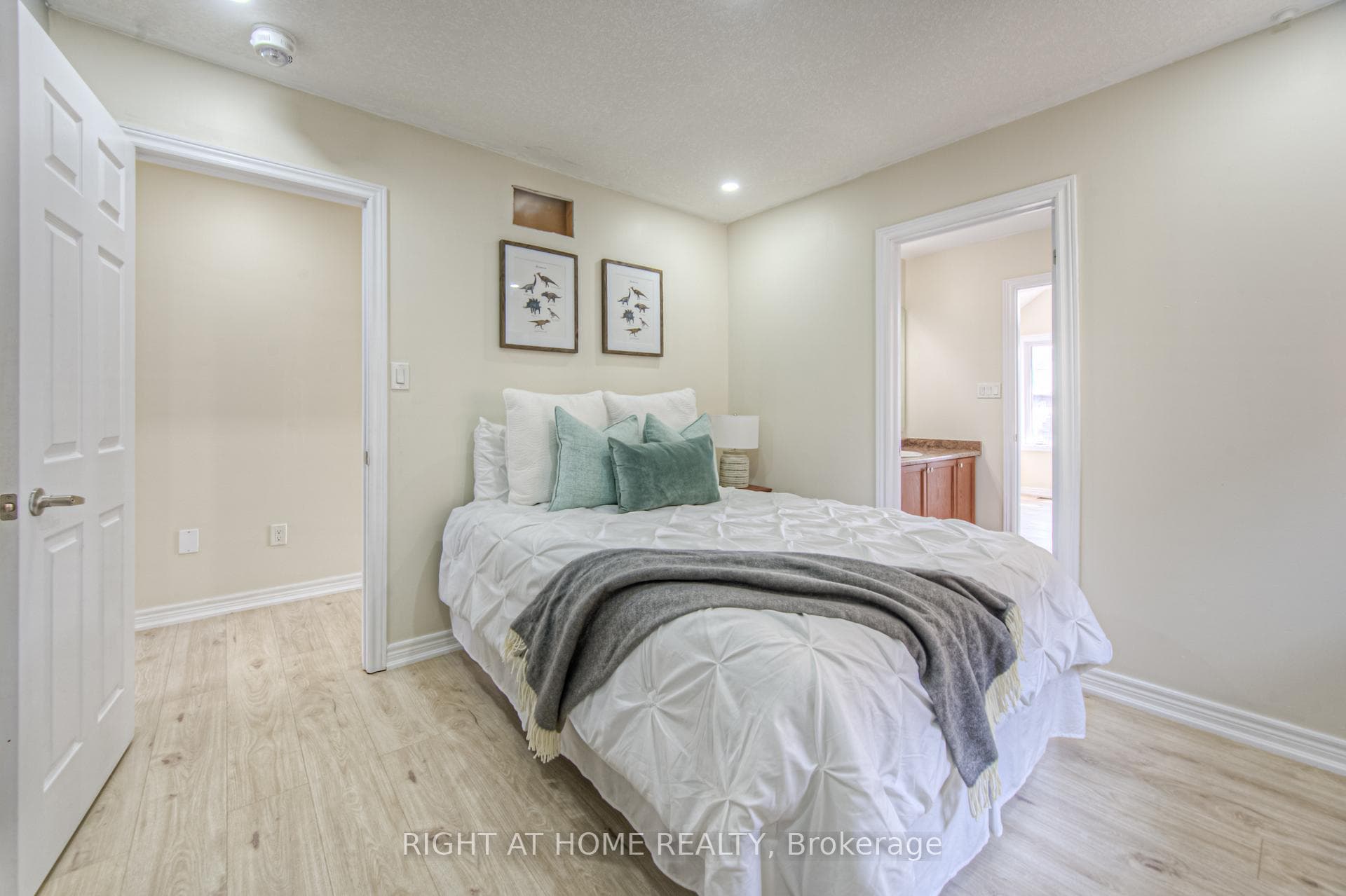 47 Mullholland Avenue photo 27