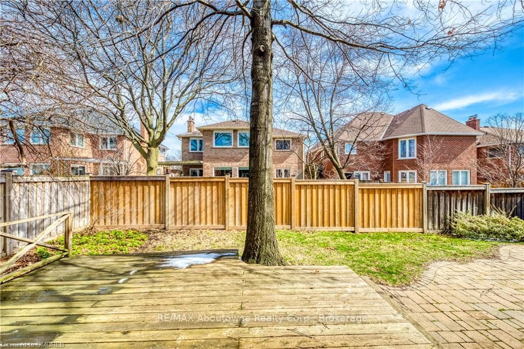 2155 PINEVIEW Drive photo 43