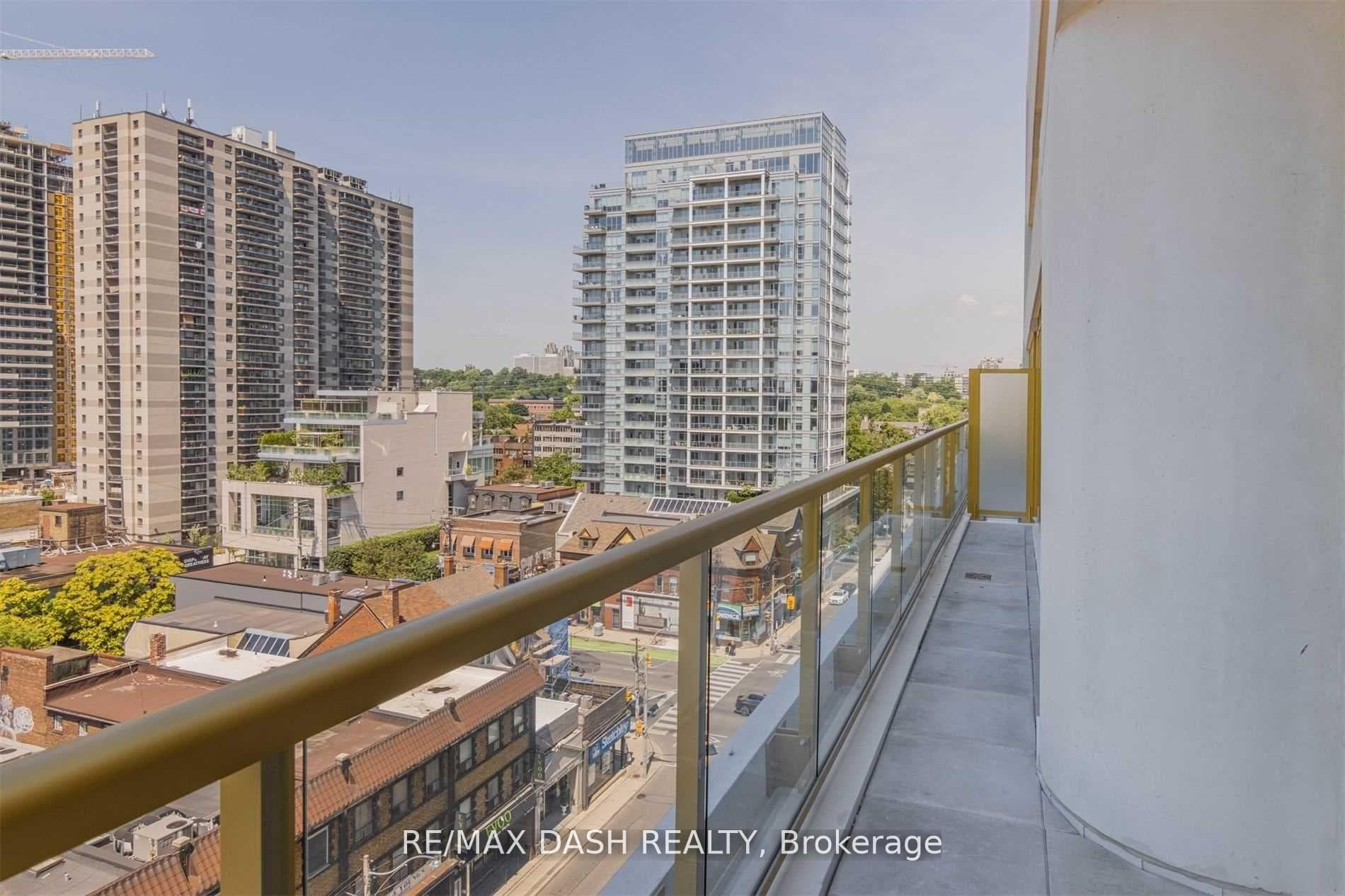 151 Avenue Road Unit 801 photo 30
